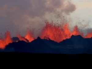 Bardarbunga Yanardağı'nda lavlarla burun buruna