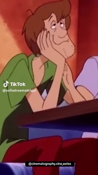 Scooby-Doo! El Amor Hippie entre Shaggy y Crystal