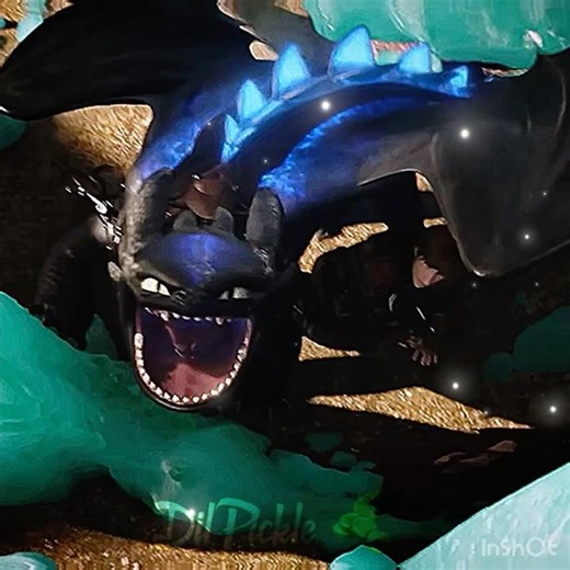 Alpha toothless 😎