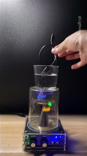 Lightning + Water = Incredible Experiment ⚡