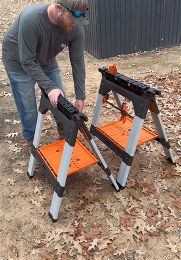 Durable Clamping Sawhorse for DIY Projects
