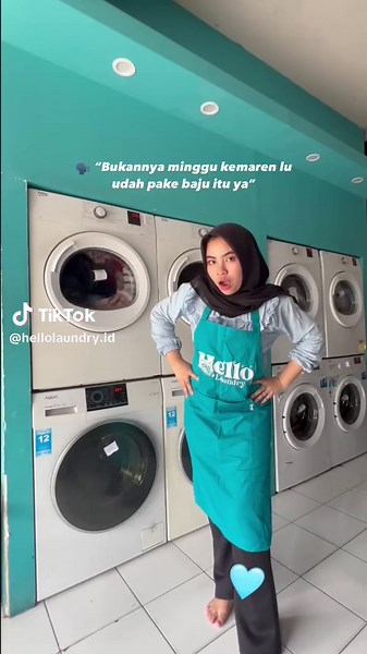 Padahal kalo ada baju kotor yaa tinggal cuci aja di Hello Laundry Auto kinclong dan bisa dipake lagi 🔥 #HelloLaundry #CapCut #kontenlaundry #kontenmarketing #fyp