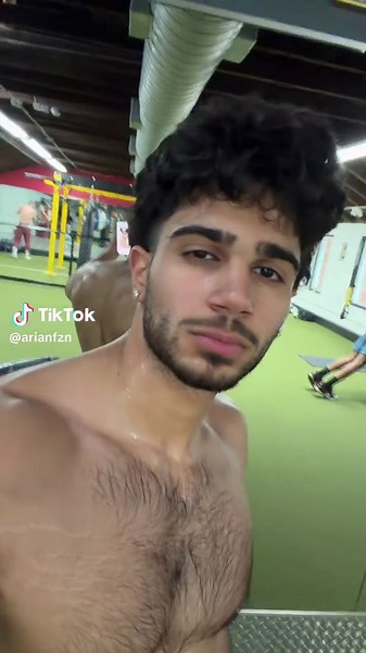 arian (@arianfzn)’s videos with Strut - Ayanna Ife & Zeddy Will & Jenn Carter