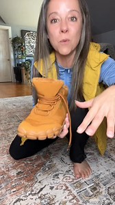 How to feel the frosty earth while staying warm? We found the answer. ✨ Lightweight warmth that moves with you ✨ Zero-drop soles for natural alignment ✨ Wide toe box for total toe freedom Experience barefoot comfort in colder months. 👉 Swipe to feel the freedom. #ZeroDrop #BarefootWinter #NaturalMovement | Saguaro US