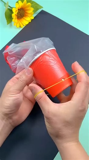 Create a funny moving rooster using paper cups and gloves — simple, quirky, and full of life!#diycraft #diycraftwonders #advancedpapercraft #funanimalcraft #creativekidsidea #easyhandmadeproject | DIY Craft Wonders | Facebook
