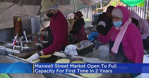 Maxwell Street Market Opens To Full Capacity For First Time In 2 Years