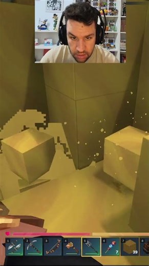 The shovel in the sand = ultra-fast farming 😎🏖️ #hytale #hytalegameplay