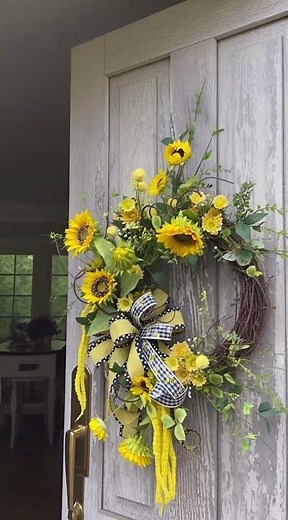 DIY Sunflower Wreath Tutorial | Summer Front Door Decor with Bee Ribbon