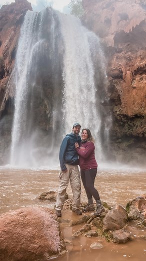 One way to be sure you never run out of water (kind of an essential) on your backpacking trips is to have your own outdoor water filtration system ( A D ) We have been using our household water drop filter in our skoolie since we moved in (and love it) so when @waterdropfilter reached out to have us try their new outdoor water purification system on our trip to Havasupai Falls we were eager to try it out. We were surrounded by some muddy water so we knew that we could put the water drop filter t