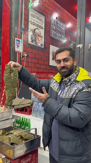 Oldest fish fry point.#fish #streetfood #multan #pakistan | M Umer Farooq Qureshi