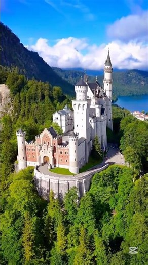 Germany’s Most Magical Castle: Neuschwanstein