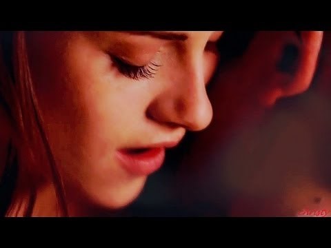 Bella & Edward {Breaking Dawn} - "Love's the sweetest feeling..."