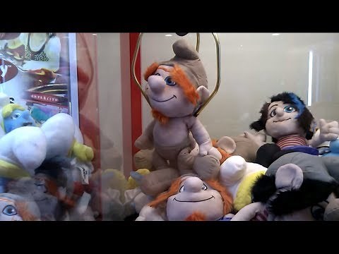 Smurfs 2 Claw Vid With HUGE & MEGA Sized Smurf WINS!!!