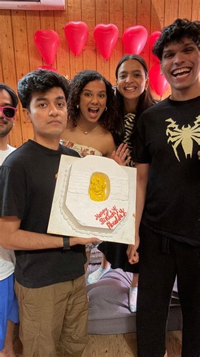 उर्फ़ Mithilesh Patankar on Instagram: "Cake pe Dost ki Shakal Print kardi 🥰🥰 Happy Birthday @abhyudaya_mohan #birthday #cake"