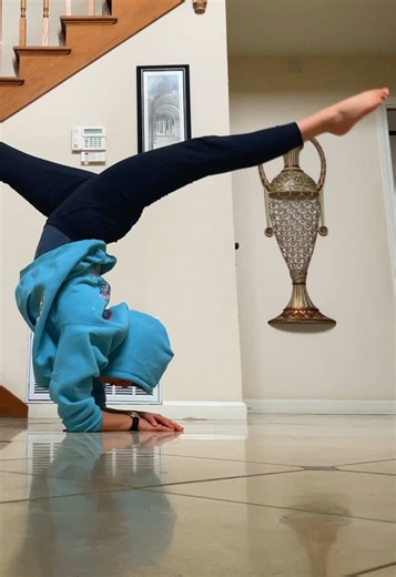 TikTok Handstand Challenge #splits #handstandchallenge #shewill #drake #lilwayne