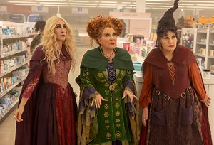 What critics are saying about 'Hocus Pocus 2'