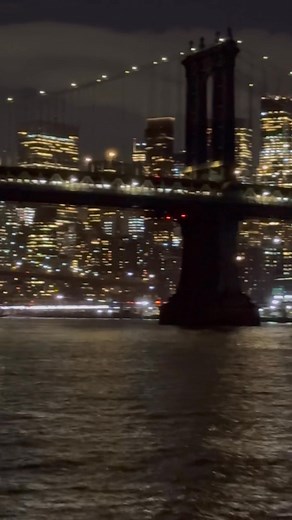 19 reactions · 10 comments | A train passes through the Manhattan Bridge. #manhattanbridge #nyc | Leonardo Maiquez | Facebook