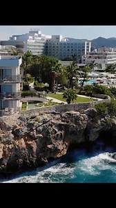 Sonesta Resorts Sint Maarten, comprising of the all-inclusive, family-focused Sonesta Maho Beach Resort, Casino & Spa @mahobeachresort @casino_royale_sxm and the all-inclusive, adults-only Sonesta Ocean Point Resort @oceanpointresort welcomes you when you’re ready to travel again, offering peace of mind that all health and hygiene procedures are in place to ensure the future security and wellbeing of its properties, staff and guests with the launch of PureCare —the company’s new sanitization pro