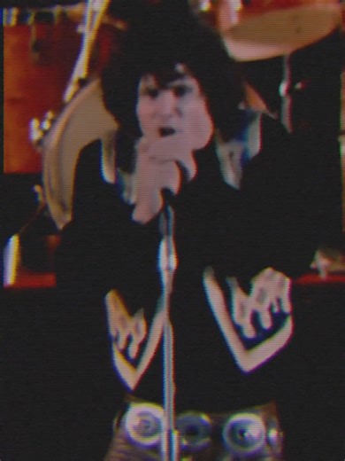 Mr. Mojo Risin’” is an anagram for Jim Morrison, a wild little secret he reveals right in the middle of “L.A. Woman.” As John Densmore recalled, Jim started chanting the line, pushing the band to speed up, and later scribbled the letters out to show it spelled his own name. Hear it in the track at the link in bio. #JimMorrison #TheDoors #Fy