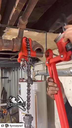 Let's talk wrench innovation 🗣️ @flynnstone1 demonstrates how the unique design of the Compound Leverage Wrench works.With this product, we took the iconic RIDGID wrench to a whole new level. This wrench multiplies the turning force applied to a pipe to help you with those insanely tough couplings or joints. Whether it's rusted or frozen, the Compound Leverage Wrench gives you the extra force needed to separate the connection. #RIDGID #RIDGIDTools #RIDGIDWrenchWednesday #wrench #toolsofthetrade