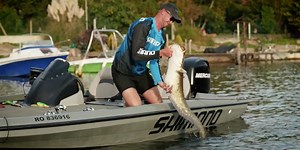 Fighting predators with the new Shimano STRADIC spinning rod and reel! #FishShimano | Shimano-Fishing