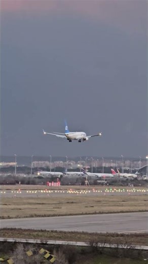Aterrizaje Boeing 737 Air Europa #aviation #airport #aviones #landing
