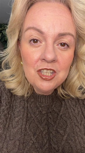 Best Mascara for Mature Skin and Over 40 Makeup Tips