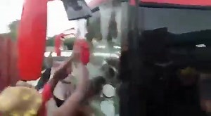 No way! This team can't go into Division one 😭 They have supporters who can't be replaced ✊ Nkana fans are just unique in their own way💪 Yesterday at sunset after beating ZANACO they went to their team's bus and started cleaning it while singing their favorite song.... 🗣️ " Ba mususma kuba red ye iyalelo! Ba mususma kuba red ye iyalelo! Ba mususma kuba red ye iyalelo... " Thie passion they have tfor their team is unmatched 👏 Video Courtesy | Zambian football with Sydney Chanda Mwenya