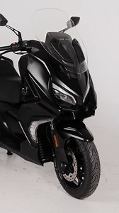 The Bristol Fortress 400 – P349,900. Powered by a 400cc engine with 28 kW at 7,750 rpm and 38 Nm of torque at 6,000 rpm. Features include dual-channel ABS, keyless entry, an adjustable visor, and a TFT display. Now available at all Bristol Motorcycles branches nationwide. #BristolFortress400 #BristolMotorcycles #QJMOTOR | Bristol Motorcycles