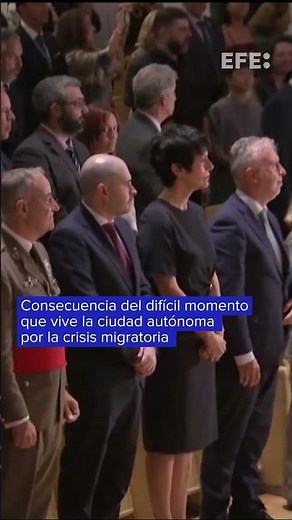 Gritos de dimisión al Gobierno en el acto institucional del 'Día de Ceuta'