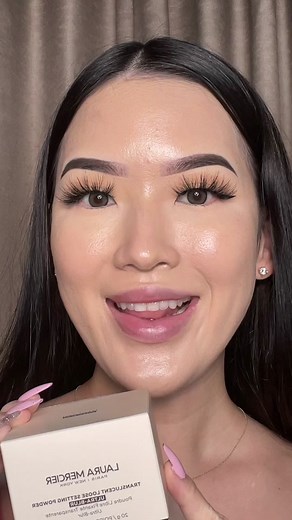 Obsessed with blurring loose setting powders✨💛 #LauraMercierPartnergiftedme @lauramercier #ultrablur #loosesettingpowder #lauramercier #loosesettingpowdertranslucent #settingpowder #makeupreview #fyp #makeuptoks #mangomoniica