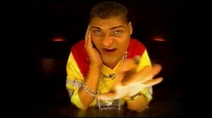 Az egyik legszebb dalunk videóklipje. Mert "Néha minden oly egészen más"... :) Hivatalos oldalunk: www.facebook.com/mchawerestekkno Youtube csatornánk: https://www.youtube.com/channel/UCIdcYogfOUT1d-Fo1N-n2-w | MC Hawer és Tekknő