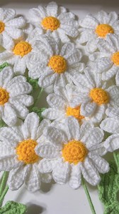 2.3K views · 29 reactions | Let's crochet a daisy bouquet #crochet #crochetdaisy #crochetflowers #flowers #crochetbouquet #daisy #daisies #daisyBouquet #crochetflower #reelsviralfb | Crochet Nature | Facebook