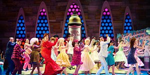 Photos/Video: First Look at the New Cast of HAIRSPRAY on Tour, Featuring Andrew Levitt aka Nina West
