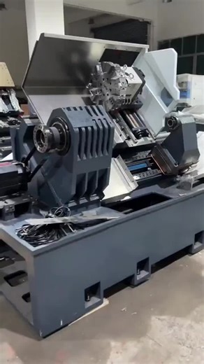 CNC turning and milling composite machine tool