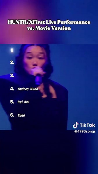 HUNTR/X gave their first live performance ever! Is it just as you imagined it? 👩‍🎤 #kpopdemonhunters #huntrix #sidebyside