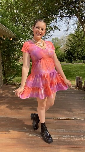 Lisa Cimorelli on Instagram: "So glad you guys are loving this series! It feels SO good to get my confidence back and just try new things! I definitely am not the most trendy/trend-aware person so don’t expect that from me 😂 just trying to put together outfits that make me feel fun and free! Hopefully it inspires anyone else who’s been looking to do the same! Keeping it going with a dress and combat boots! 💖 I wore this dress throughout my second and third trimesters and it was so awesome. Not