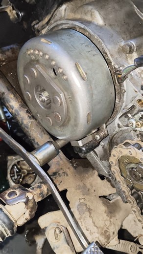 Hero Honda Splendor Plus old model engine work #bike Apna auto service#short #shorts #motorcycle❤️⛽✅