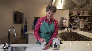 Watch How to Use Zyliss Easican Can Opener on Amazon Live