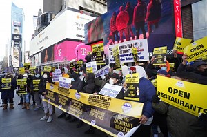 Restaurants fight back in Times Square rally