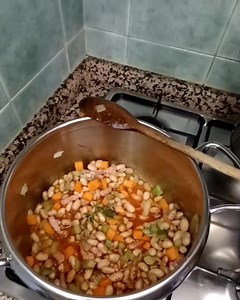 Pasta e fagioli #pasta #fagioli Ricetta: https://blog.giallozafferano.it/cucinaepasticci/pasta-e-fagioli/ | Cucina e pasticci di Sabrina Costa