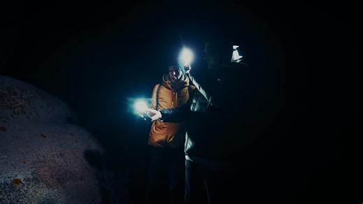 📺 En el próximo capítulo de Expediente Oculto 🕵🏻‍♂️ La Santa Compaña 👻, la procesión de almas que recorre caminos oscuros 🌫️ anunciando muerte ⚰️ y misterio ancestral 🌙. Este lunes a las 22:45 en Crtvg Galicia 💻 ¿Te has perdido algún episodio? ¡No te preocupes! Puedes ponerte al día aquí 👇🏼 https://www.agalega.gal/videos/category/31079-expediente-oculto/?a_aid=sbi | Vivir na Coruña que bonito é