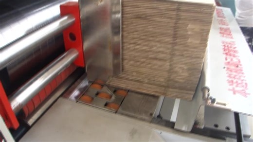 Automatic Pallet Stacking Machine for Cartons & Boxes