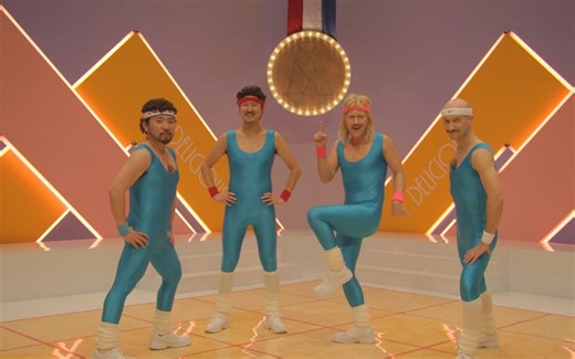 【双语字幕】重现80年代魔性健美操！MONKEY MAJIK 复古MV《Delicious》