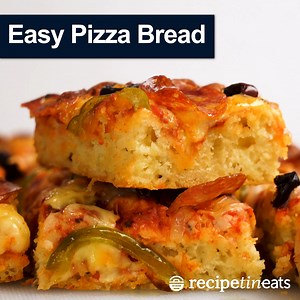 514K views · 2.4K reactions |  NEW RECIPE ALERT  LUNCHBOX PIZZA BREAD designed to be tucked into lunchboxes and eaten at room temp. Perfect for morning tea, picnics, hungry teenagers, freezer stash!  ⬇️ LINK TO RECIPE ⬇️ https://www.recipetineats.com/lunchbox-pizza-bread/ | RecipeTin | Facebook