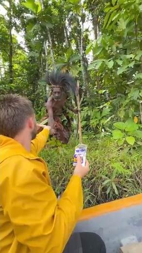 La tribu Bauzi y el video que desató polémica