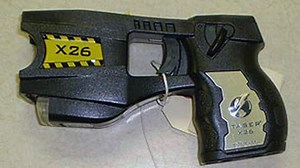 London police Taser teenager during brawl | CBC News