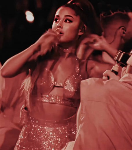 Ariana Grande Edit: Como Fazer um Tutorial de Overlay