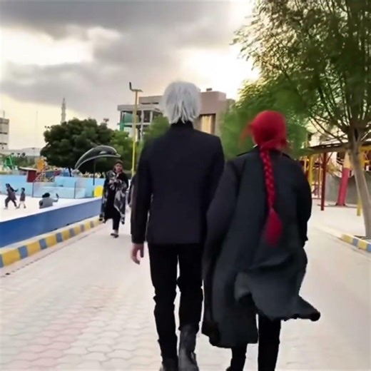 Gojo Makima In Public area