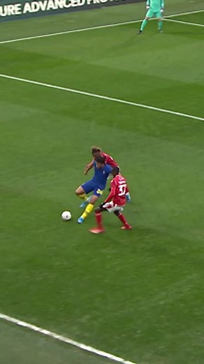 Reece James Highlights: Explosive Skills on the Pitch